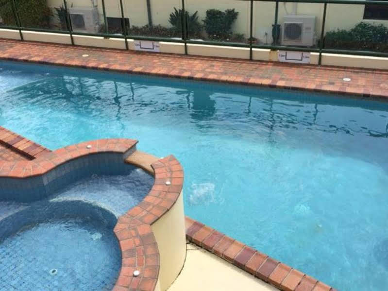 Darcy Arms Hotel Motel Gold Coast Exterior foto