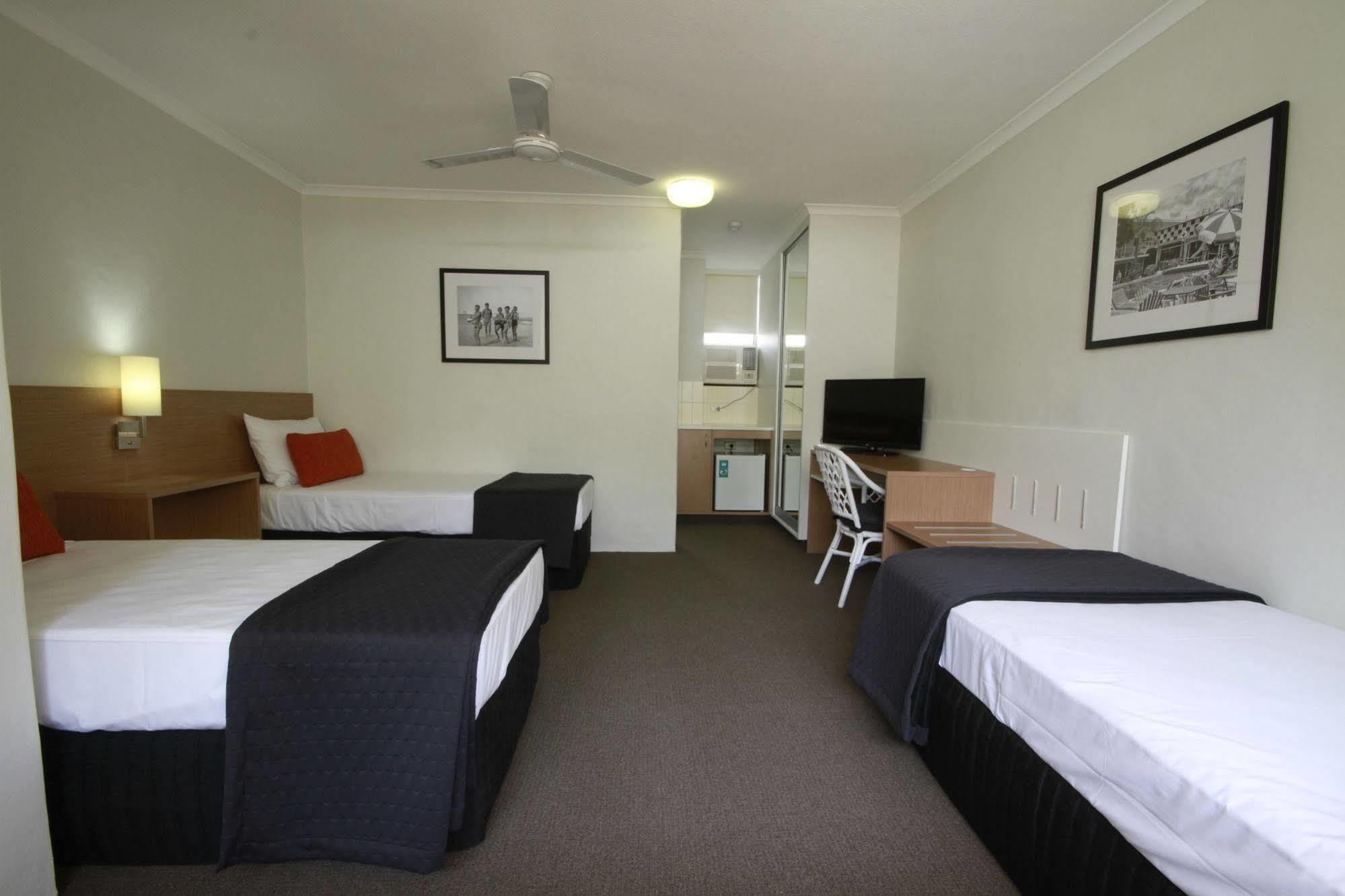 Darcy Arms Hotel Motel Gold Coast Exterior foto